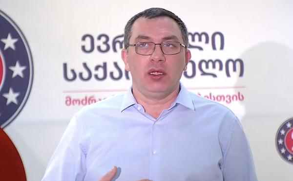 მიუღებელია ისეთი პოლიტიკური ფიგურის, როგორიც ღარიბაშვილია რაიმე მნიშვნელოვან თანამდებობაზე ყოფნა, არათუ პრემიერ-მინისტრობა - ბოკერია