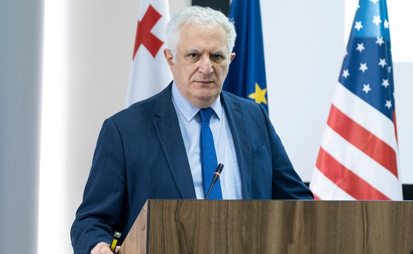 მილიონ 250 ათასი ადამიანი უნდა აიცრას. თუ ამას გავაკეთებთ, სერიოზულად გავტეხავთ ეპიდემიას წელში - ამირან გამყრელიძე