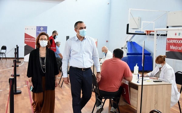 საქართველოს მასშტაბით მასწავლებელთა 40%-მდე უკვე აცრილია