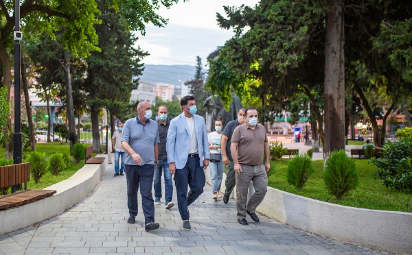აკაკი წერეთლის სახელობის პარკის რეაბილიტაცია დასრულდა