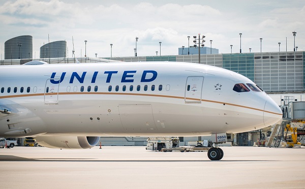United Airlines-მა თანამშრომლებისთვის ვაქცინაცია სავალდებულო გახადა