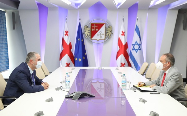 ფინანსთა მინისტრი ლაშა ხუციშვილი ისრაელის ელჩს შეხვდა