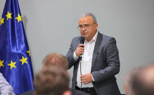 ზუგდიდის მერობის კანდიდატი ფერმერებს შეხვდა
