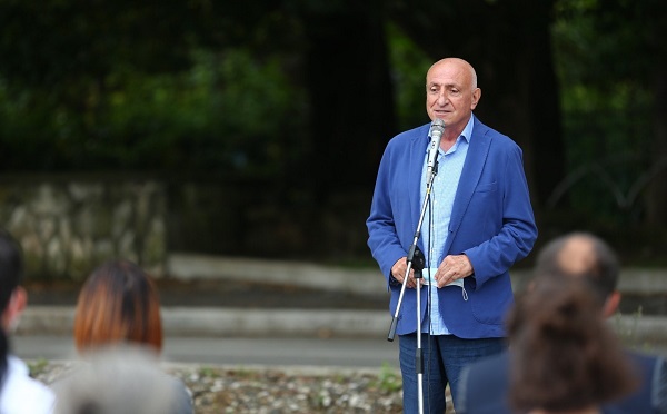 უნდა შეიქმნას კოალიციური მთავრობა, სადაც ერთმანეთს შეეჯიბრებიან საქმის კეთებაში და სწორედ მაშინ აღორძინდება საქართველო - ანზორ მელია