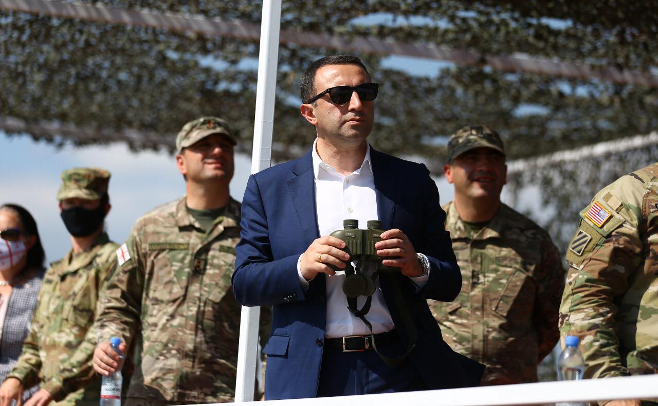 ჩემთვის დიდი პატივი იყო მეხელმძღვანელა თავდაცვის სამინისტროსთვის და მეამაყება, რომ თავდაცვის ძალების ფორმირებასა და პროგრესში წვლილი მიმიძღვის - ირაკლი ღარიბაშვილი