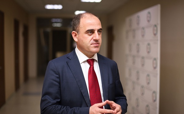 დავით ნარმანია ენერგეტიკოსებსა და ეკონომისტებს პროფესიულ დღეებს ულოცავს