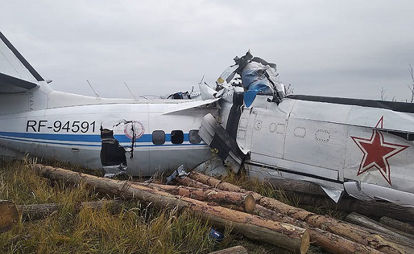 რუსეთში სამგზავრო თვითმფრინავი ჩამოვარდა, არის მსხვერპლი