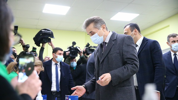 ბიძინა ივანიშვილმა არჩევნების მეორე ტურში საკუთარი არჩევანი დააფიქსირა