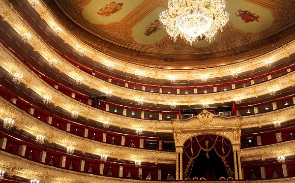 მოსკოვის დიდ თეატრში სპექტაკლის დროს მსახიობს დეკორაცია დაეცა და გარდაიცვალა