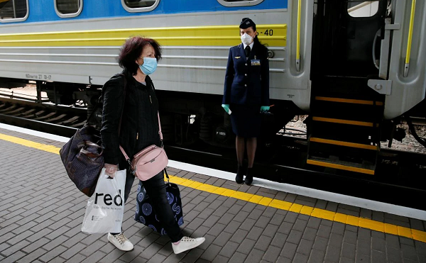 უკრაინაში არავაქცინირებულ პირებს საზოგადოებრივი ტრანსპორტით მგზავრობა აეკრძალებათ