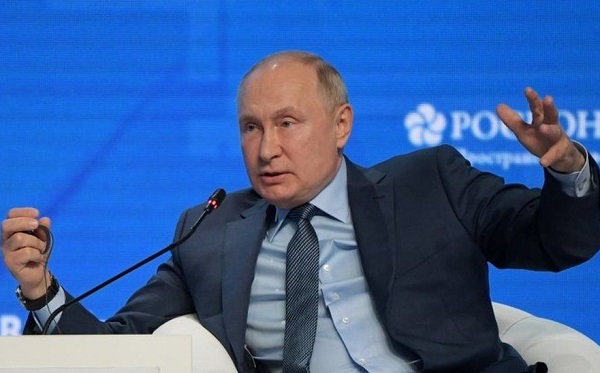 პუტინი არ იზიარებს შეშფოთებას, რომ რუსეთში დემოკრატია მოკვდა