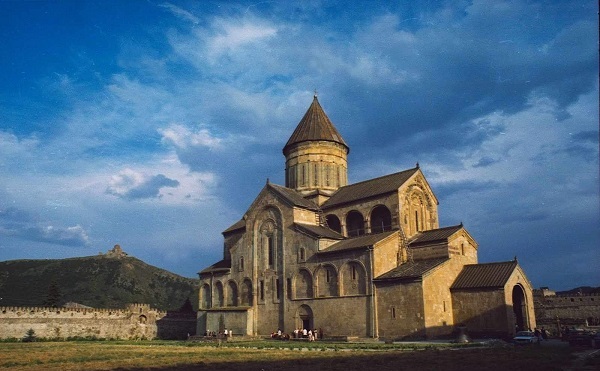 სვეტიცხოვლობასთან დაკავშირებით, საზეიმო წირვა სვეტიცხოვლის საკათედრო ტაძარში 10:00 საათზე დაიწყება