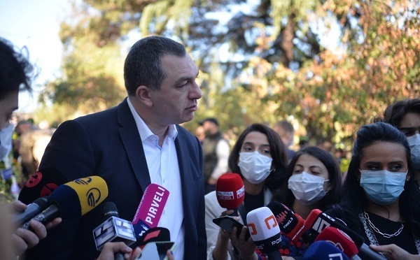 ივანიშვილის რეჟიმის პირობებში აბსოლუტურად ლოგიკურია, რომ ამ ადამიანებს, ამ სამარცხვინო ფორმით, სამიზნედ ჰყავთ ამორჩეული სახალხო დამცველი - გიგა ბოკერია
