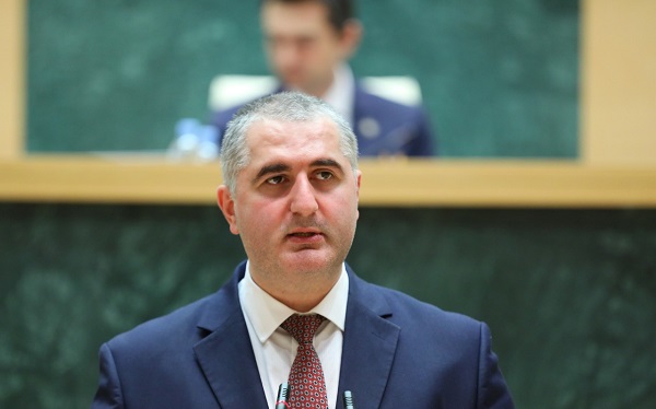 2022 წელს დაგეგმილია საჯარო მოხელეების ხელფასების 10-პროცენტიანი ზრდა - ფინანსთა მინისტრი