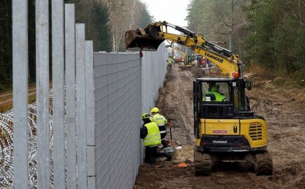 ლიეტუვამ მიგრანტების დიდი ნაკადის გამო ბელარუსის საზღვარზე კედლის მშენებლობა დაიწყო