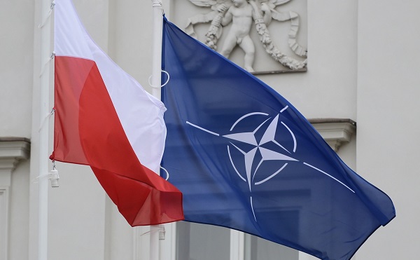 ვარშავა, საზღვარზე არსებულ კრიზისთან დაკავშირებით, ნატო-ს კონკრეტული ნაბიჯების გადადგმას სთხოვს