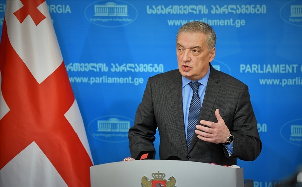 ორი წლის განმავლობაში ეკატერინე ტიკარაძემ საკმაოდ მძიმე რეჟიმში იმუშავა, იყო სერიოზული შემოტევები - გია ვოლსკი