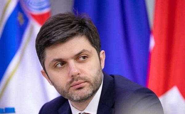 დასუფთავების მოსაკრებელი მხოლოდ ბიზნესსექტორისთვის და სხვადასხვა დაწესებულებებისთვის იზრდება - ირაკლი ხმალაძე