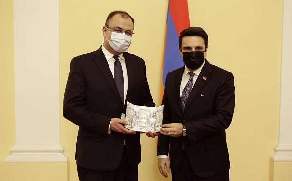ჩვენ საფუძველი ჩავუყარეთ თანამშრომლობის სრულიად ახალ ფორმებს - რატი ბრეგაძე