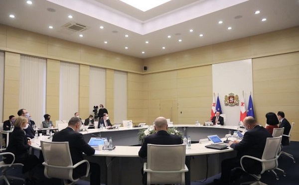 მთავრობის საქმიანობას დადებითად აფასებს 39 %, უარყოფითად - 52 % - NDI