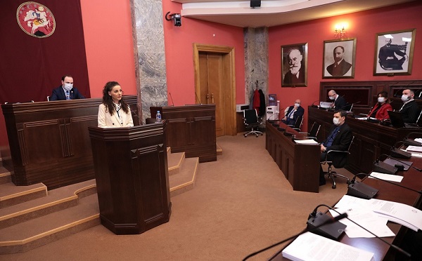 პარლამენტში ცესკოს თავმჯდომარისა და ცესკოს წევრობის ვაკანტურ თანამდებობზე ასარჩევად წარდგენილი კანდიდატურების მოსმენა დაიწყო