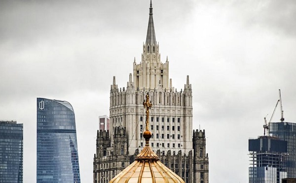 კრემლი ბრიტანეთს მოუწოდებს, შეწყვიტოს 