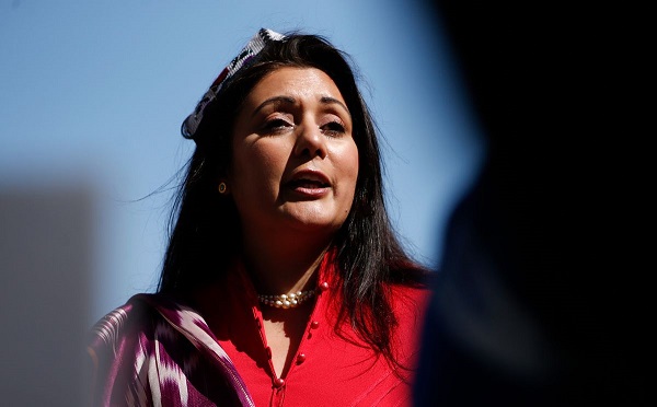 ბრიტანეთის ყოფილი მინისტრი აცხადებს, რომ თანამდებობიდან მუსლიმობის გამო გაათავისუფლეს