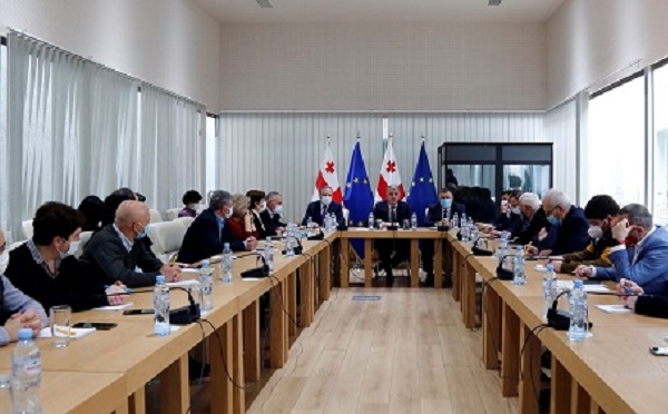 ოთარ შამუგია სოფლის მეურნეობის  დარგობრივი ასოციაციების წარმომადგენლებს შეხვდა