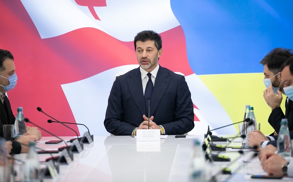თბილისის მერია უსახლკარო სტატუსის მქონე კიდევ ოთხ ოჯახს საცხოვრებელ ფართს გადასცემს