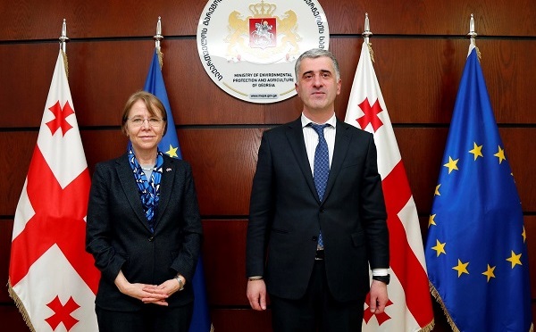 ოთარ შამუგია ნიდერლანდების სამეფოს საგანგებო და სრულუფლებიან ელჩს საქართველოში, მააიკე ვან კოლდამს შეხვდა