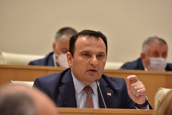 ცრუ შეთავაზებაა, თითქოს „ქართული ოცნება“ არის მშვიდობის გარანტი - თქვენი ჩირგვებში ჯდომის პოლიტიკა იქნება სწორედ მაპროვოცირებელი რუსებისთვის - პაატა მანჯგალაძე