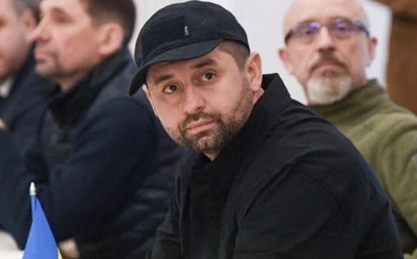 დავით არახამია ბიძინა ივანიშვილის წინააღმდეგ სანქციების დაწესებას მოითხოვს