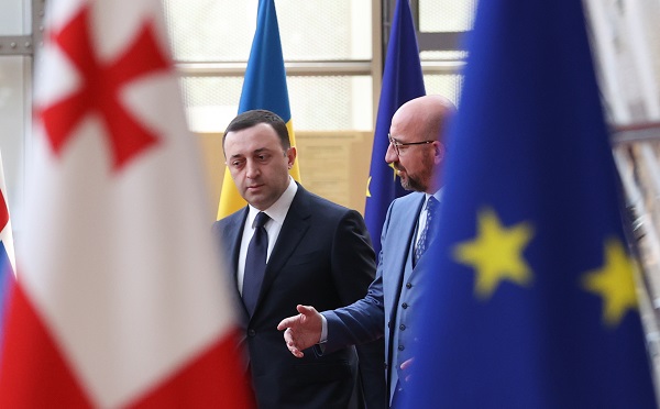 ირაკლი ღარიბაშვილი შარლ მიშელს შეხვდა
