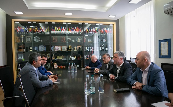 ოთარ შამუგია აჭარის ა/რ სოფლის მეურნეობის მინისტრს შეხვდა