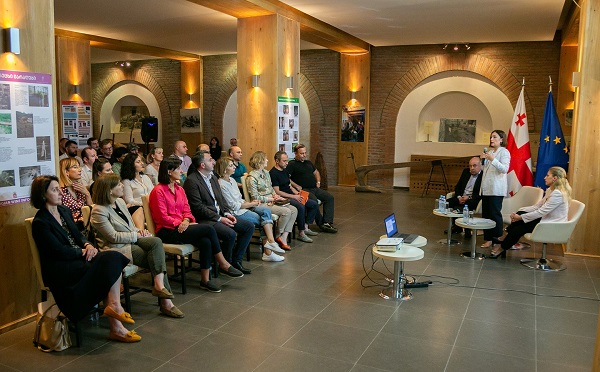 გარემოს დაცვისა და სოფლის მეურნეობის სამინისტროში საწარმოების წარმომადგენლებთან მორიგი სამუშაო შეხვედრა გაიმართა