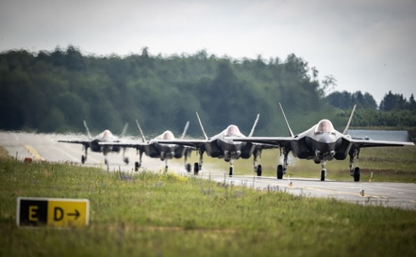 ესტონეთში ამერიკული F-35 ტიპის გამანადგურებლები ჩავიდნენ