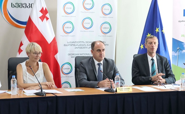 სემეკში მიმდინარე „თვინინგის“ ფარგლებში შეხვედრა გაიმართა