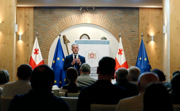 ოთარ შამუგია არასამთავრობო სექტორის წარმომადგენლებს შეხვდა