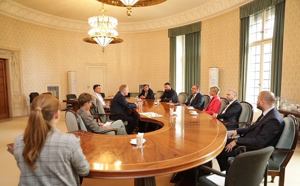 იუსტიციის სამინისტროს დელეგაცია გერმანიის პრობაციის ბიუროს ეწვია