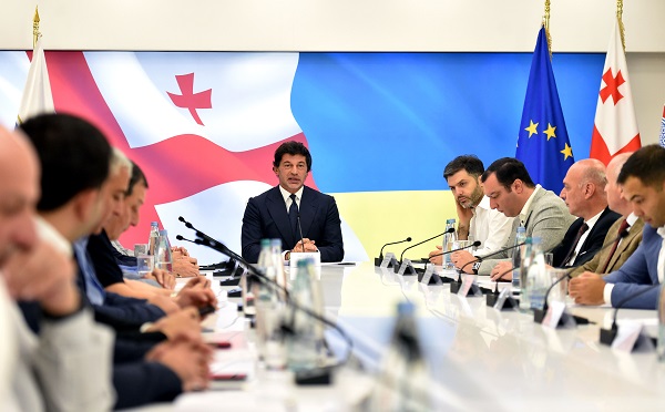 დედაქალაქის მერია გეგმავს, „ახმეტელის თეატრის“ თავდაპირველ პროექტში არსებული ჩასასვლელის ტერიტორია დაიბრუნოს
