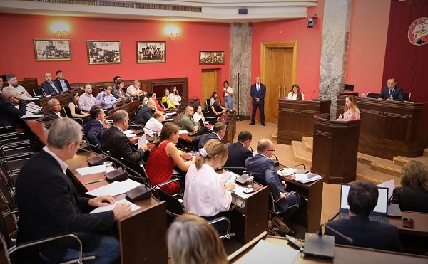 იურიდიულმა კომიტეტმა ფარული მოსმენების კანონპროექტზე პრეზიდენტის მოტივირებულ შენიშვნებს მხარი არ დაუჭირა