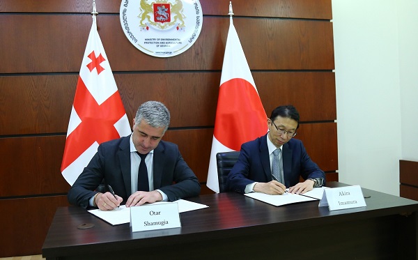 ოთარ შამუგიამ იაპონიის ელჩთან ერთად მემორანდუმს ხელი მოაწერა