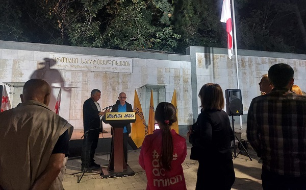 გმირთა მემორიალთან საქართველოს ტერიტორიული მთლიანობისთვის დაღუპულთა ხსოვნის უკვდავსაყოფად აქცია „უკვდავების გადაძახილი“ გაიმართა.