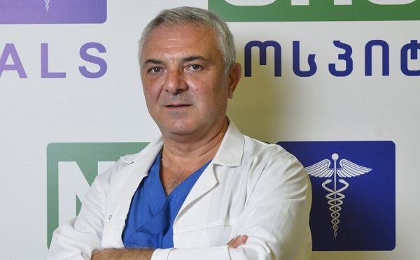 ვაკის პარკის შადრევანში დაშავებული 13 წლის ბიჭი ნიუ ჰოსპიტალსიდან გაწერეს