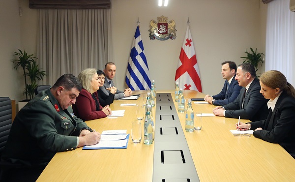 შინაგან საქმეთა მინისტრი საბერძნეთის რესპუბლიკის ელჩს შეხვდა