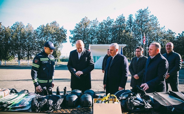საგანგებო სიტუაციების მართვის სამსახურის მყვინთავ-მაშველებს სპეციალური აღჭურვილობა გადაეცათ
