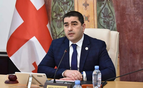 ქართული ჟურნალისტიკის დღეს განსაკუთრებით ვულოცავ საპარლამენტო ჟურნალისტებს - შალვა პაპუაშვილი