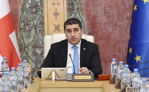 შეუფერებელია საქართველოს ოკუპანტ ქვეყანასთან შედარება, როცა სხვა ქვეყნის წარმომადგენელი რუსეთს ადარებს თქვენს სამშობლოს, თქვენ უნდა იყოთ პირველი, ვინც ამას წინ უნდა აღუდგეს - პაპუაშვილი ხათუნა სამნიძეს
