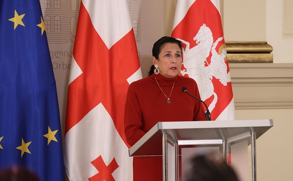 ებრაელ თანამოქალაქეებსა და მსოფლიოში ყველა ებრაელს ვულოცავ პასექის დღესასწაულს, ვუერთდები მათ სიხარულს - სალომე ზურაბიშვილი