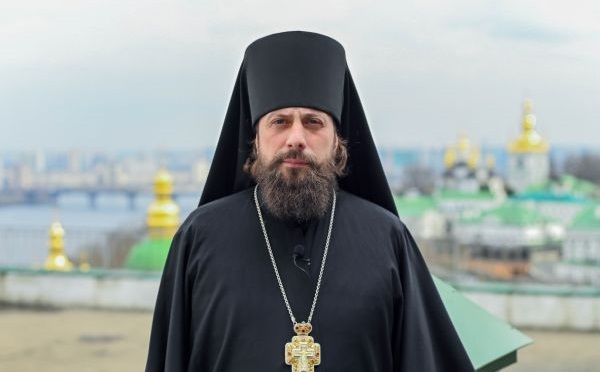ჩვენ გლოცავთ თქვენ, პრეზიდენტო ზელენსკი, რუსული სამყაროს წინააღმდეგ ბრძოლაში, რომელმაც ჩვენს ხალხს მოუტანა ომი და სიკვდილი - კიევ-პეჩერის ლავრის ახალი წინამძღვარი